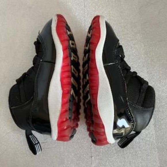 Nike Air Jordan 11 XI Bred TD 2019 Shoes Sneakers Size 7 Toddler - Picture 4 of 6